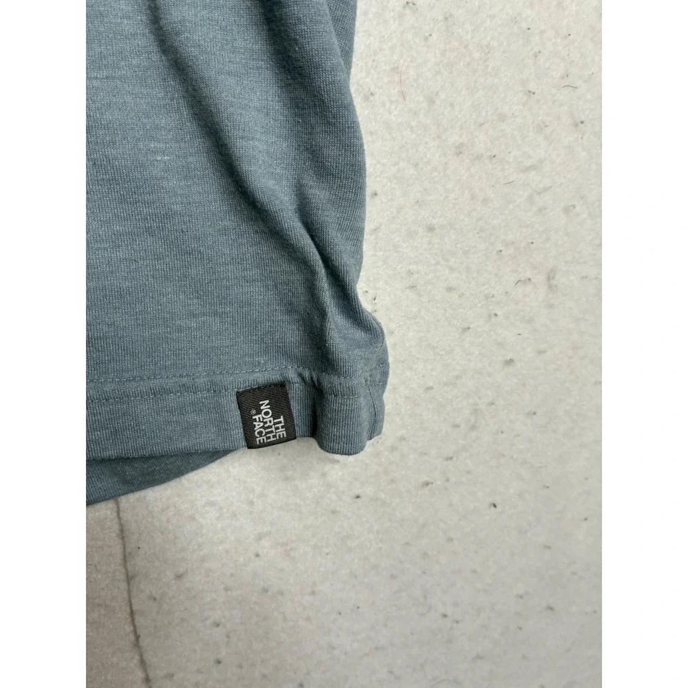 The North Face FlashDry Henley Shirt Mens Large Blue Gray‎ Short Sleeve Outdoor